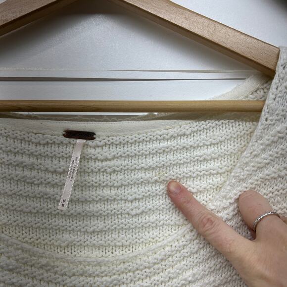 Free People Menace Tunic Sweater Medium Oversized Knit Off-White Neutral Casual - Picture 8 of 8